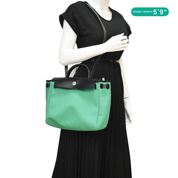 HERMES Herbag Zip 31 Toile Canvas Tote Shoulder Bag Green Hermes Herbag Zip 31 Toile Canvas Tote Shoulder Bag Green